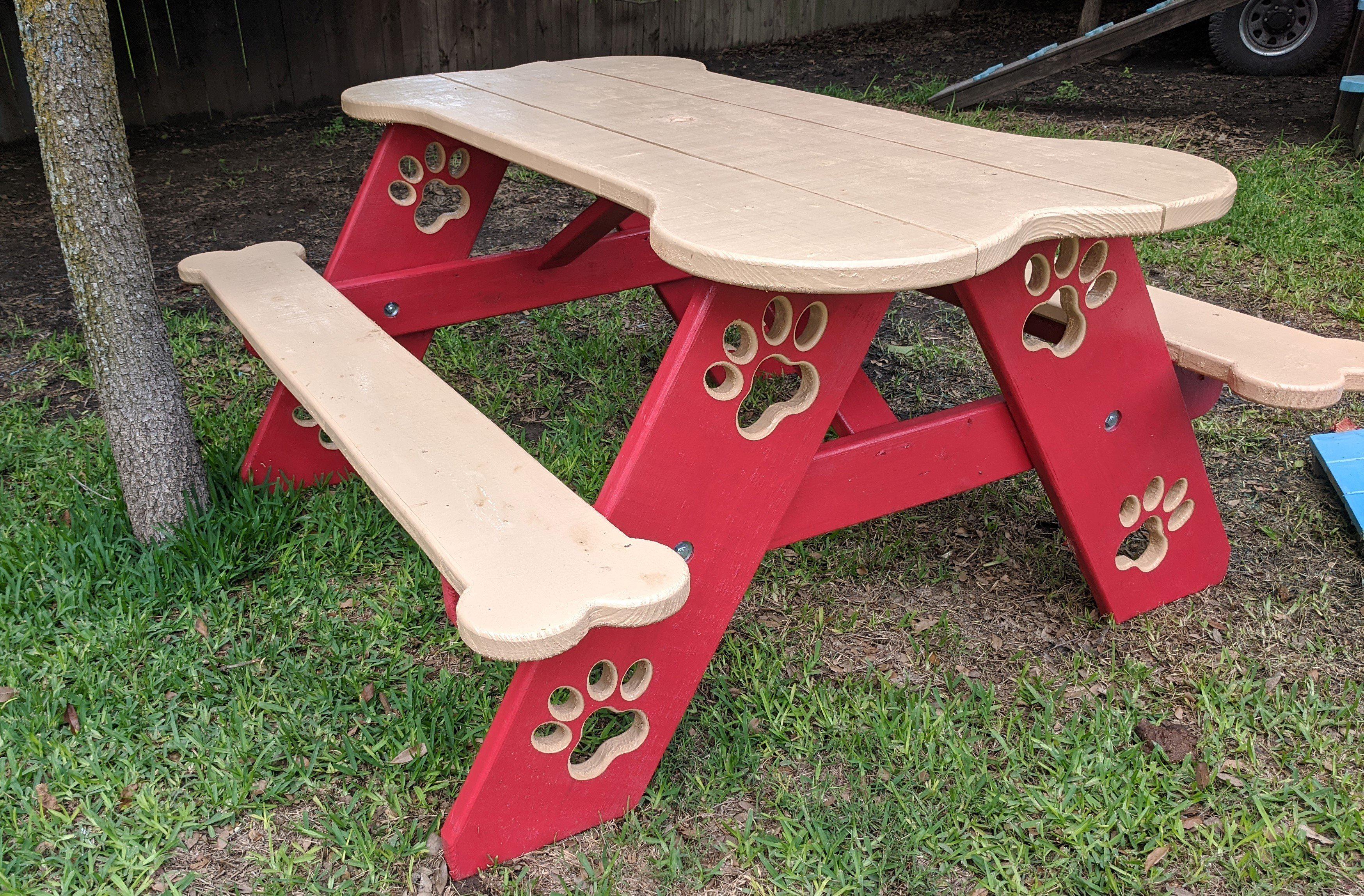 Puppy Scapes Picnic Table